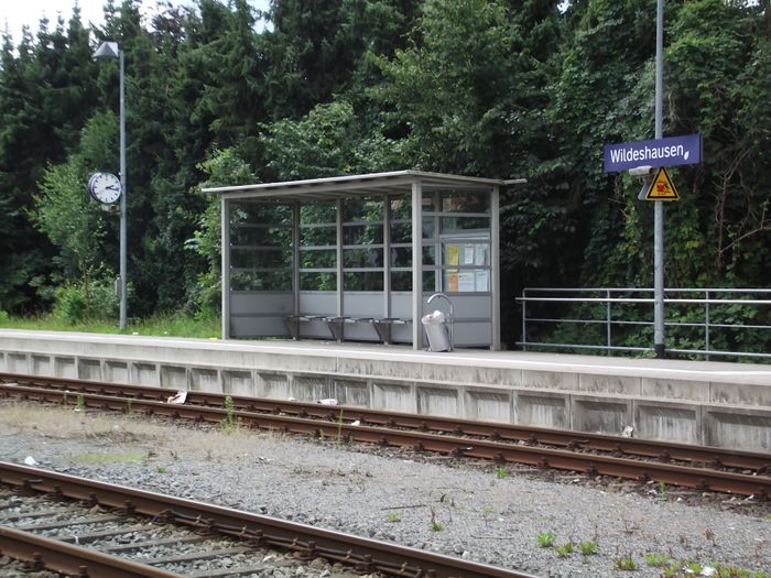 Bahnhof Wildeshausen - Warteplätze am Bahnsteig