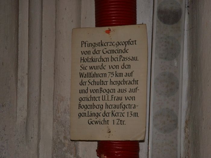 Erklärung der Pfingstkerze in der Wallfahrtskirche Bogenberg