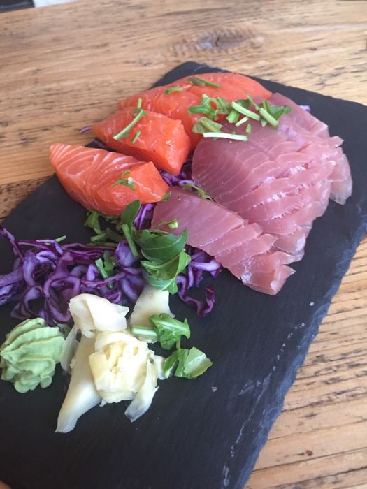 Sashimi Lachs und Thunfisch 