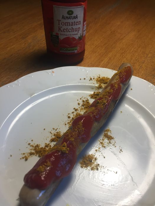 Currywurst mit Alnatura Ketchup