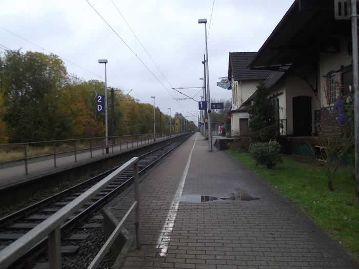 Bahnhof in Augustfehn - Blick nach Leer