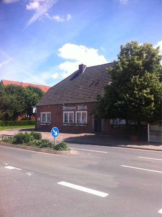 Nutzerbilder Weißes Pferd Saal- u. Gaststättenbetrieb