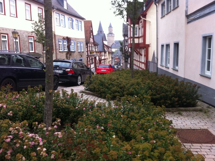 Blick zum Hexenturm und dem Hotel Felsenkeller auf dem Weg zu meinem Auto. Eine schöne und gepflegte Altstadt hat Idstein. Einfach schnuckelig.