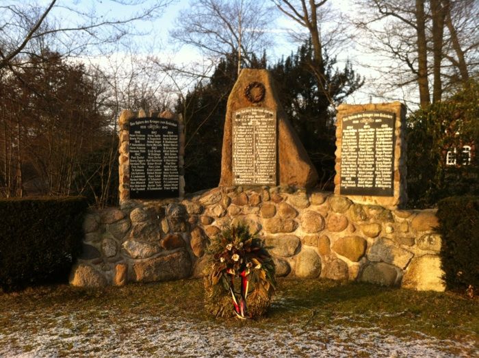 Kriegerdenkmal in Schönemoor 