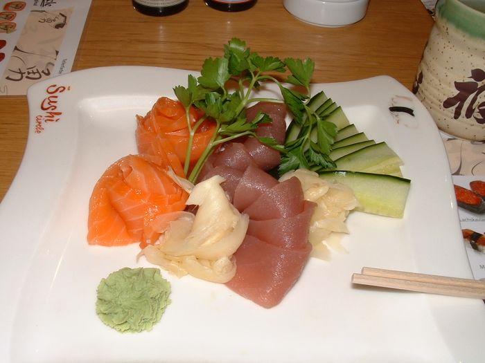 Sashimi von Sushi Circle Bremen vor Ort im Untergeschoss von KARSTADT gegessen