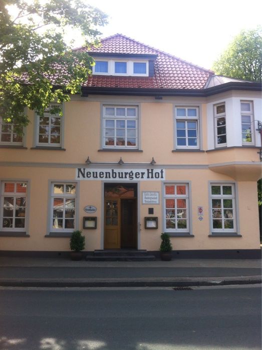 Hotel Neuenburger Hof