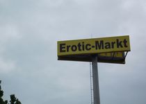Bild zu Eroticmarkt an der Autobahn