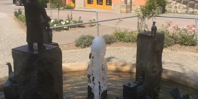 Unsere Rathener Felsenwelt - Skulpturen Brunnen in Kurort Rathen