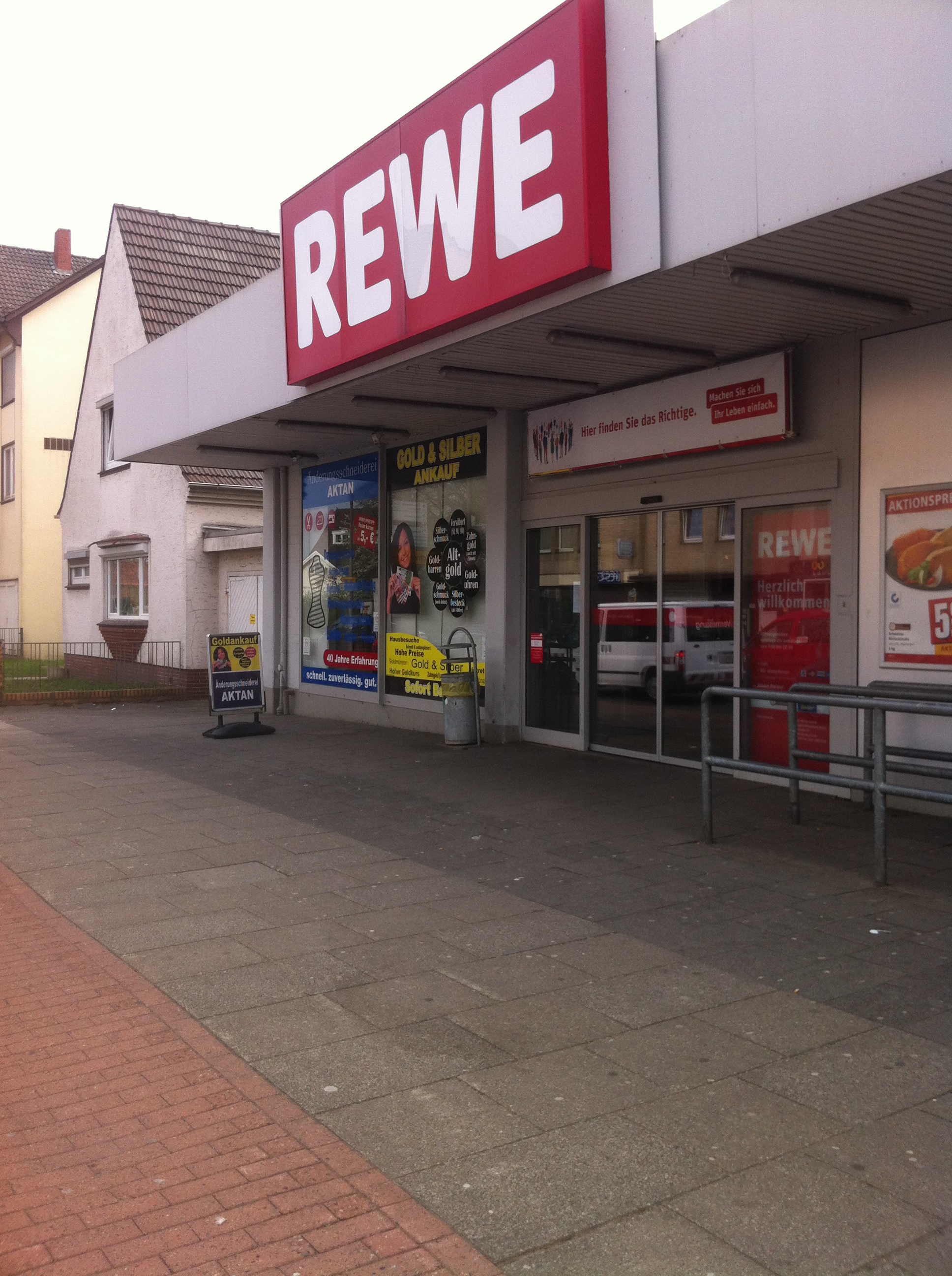 Bild 7 REWE in Bremen