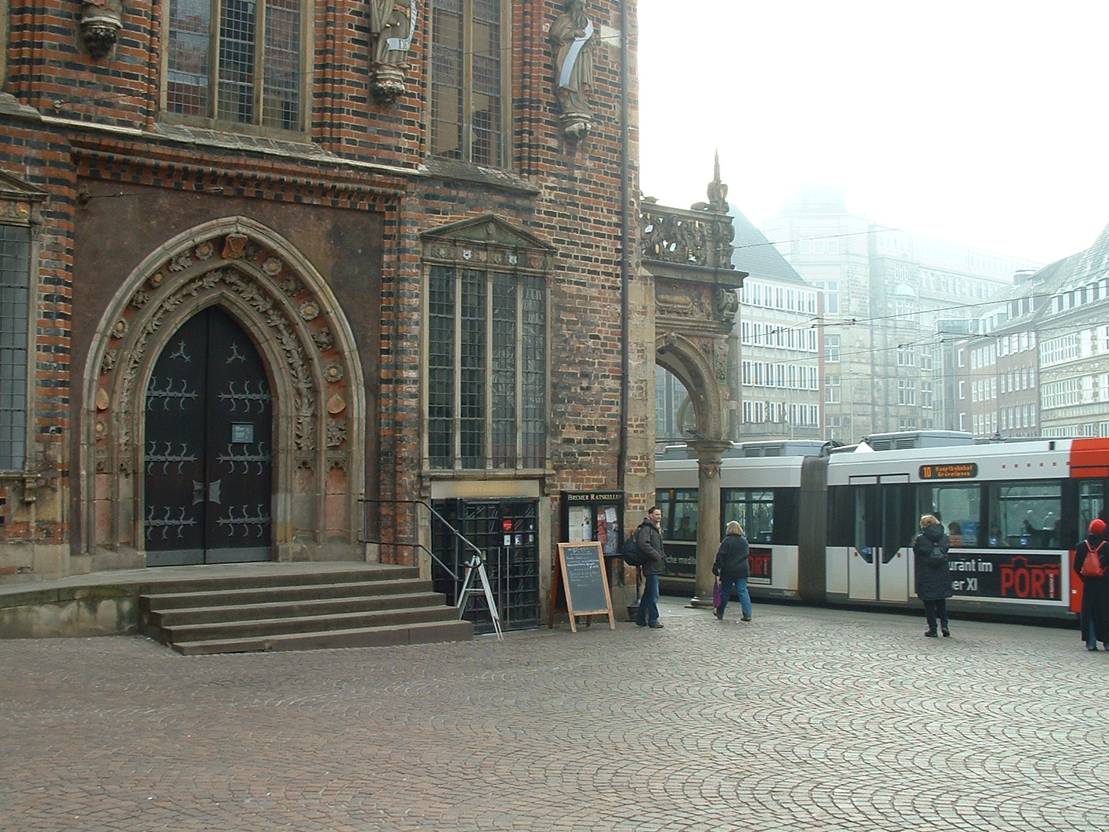 Eingang Rathaus - Ratskeller Bremen