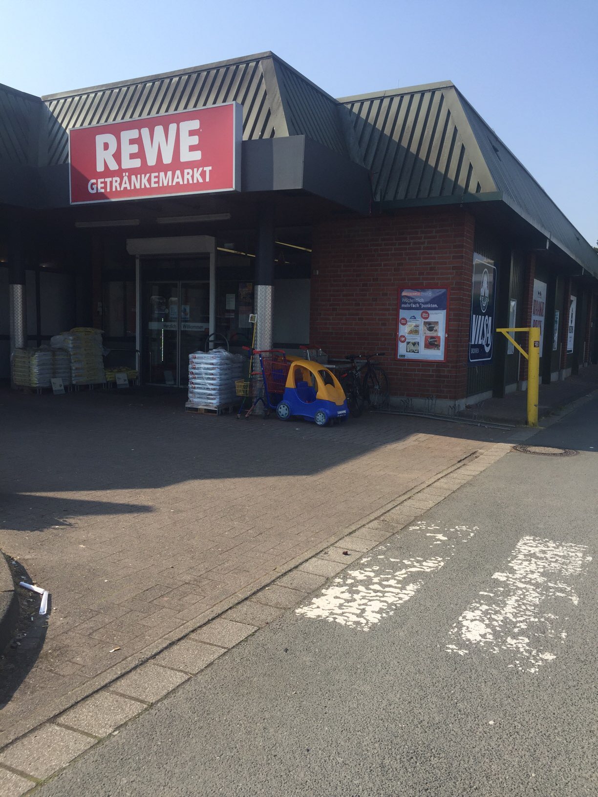 Bild 6 REWE in Bremen