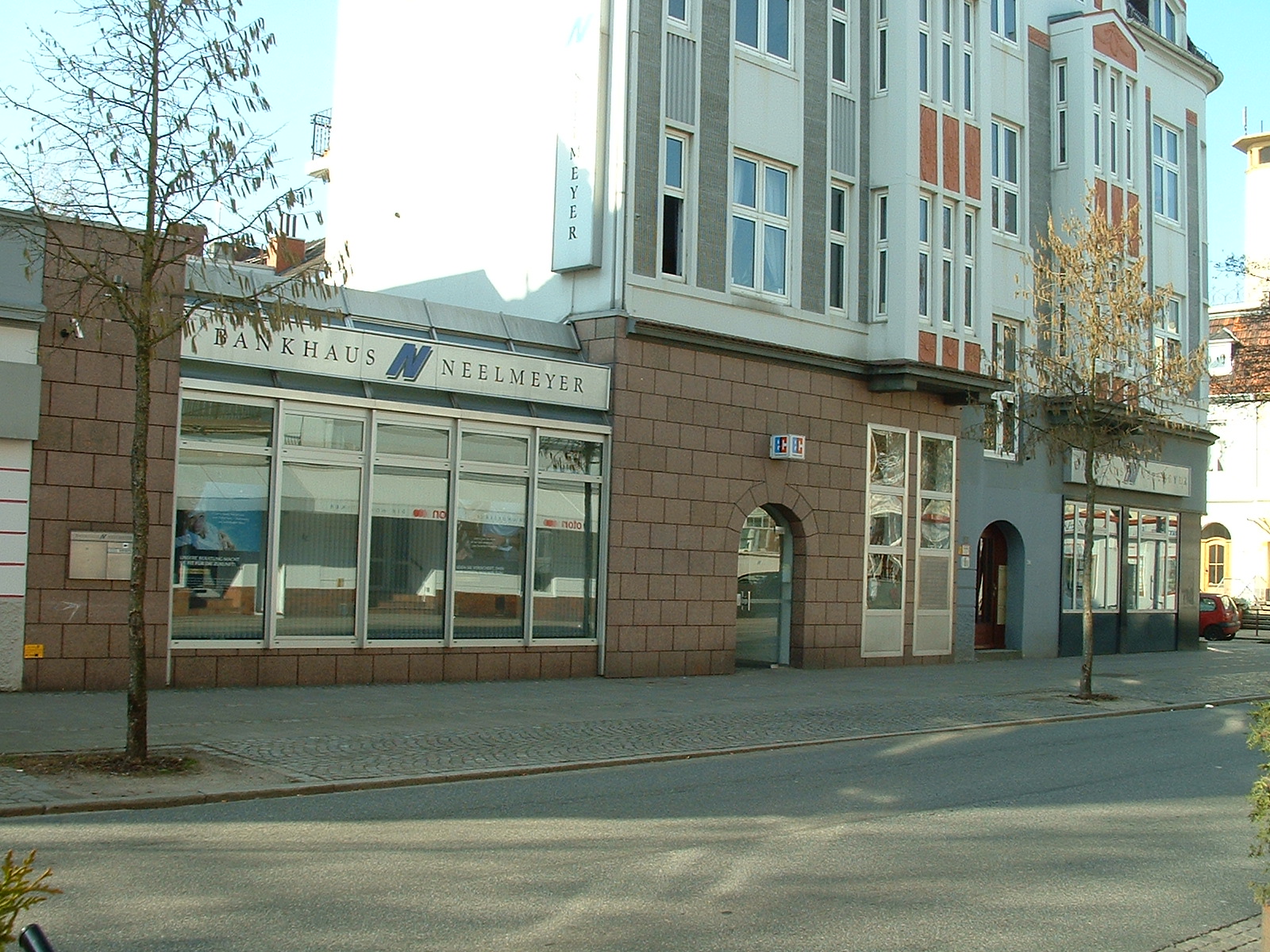 Bankhaus Neelmeyer AG - Filiale in der Neustadt - Pappelstr.