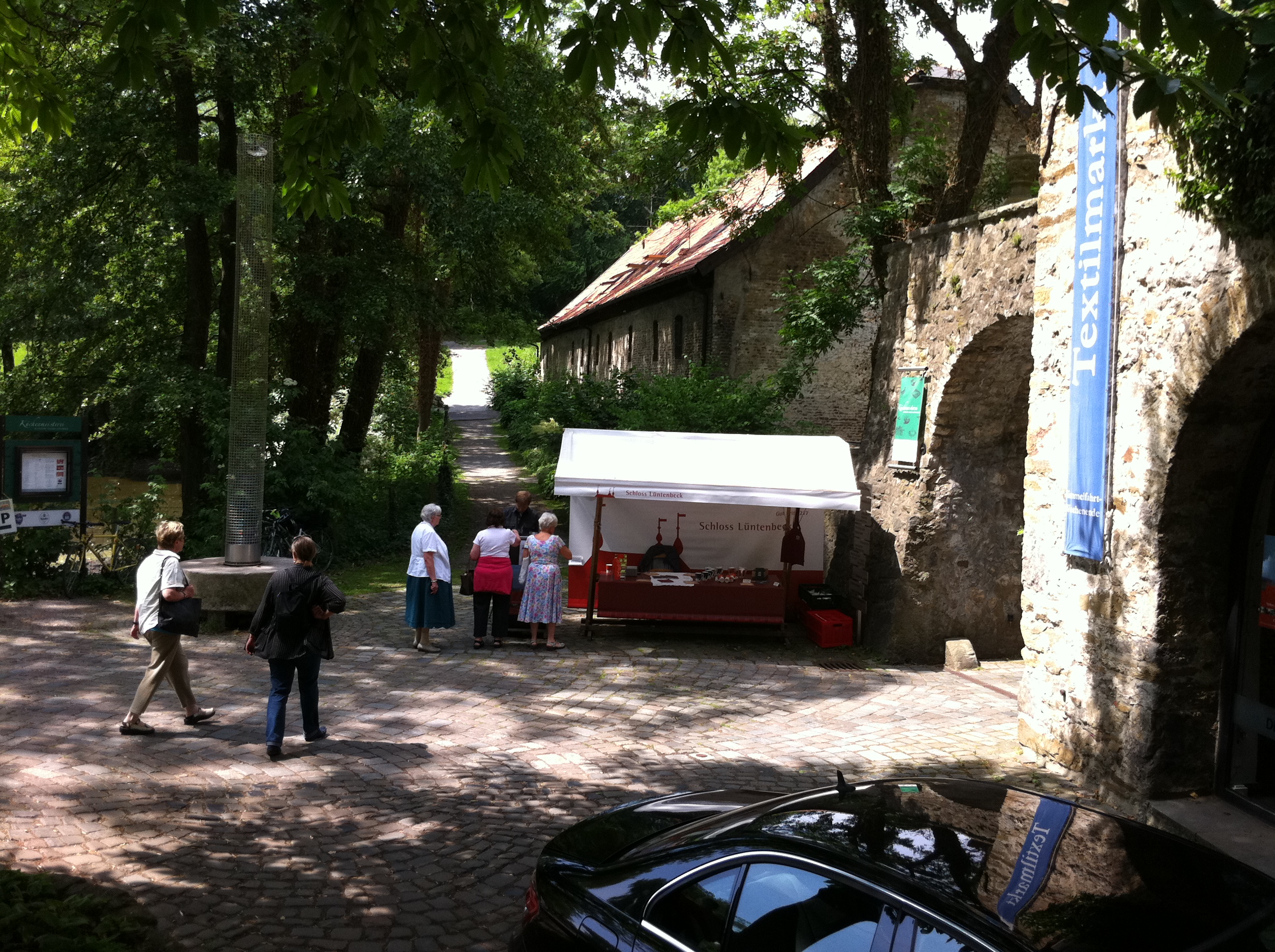 Jacques Wein Depot im Schloß Lüntenbeck - Wuppertal