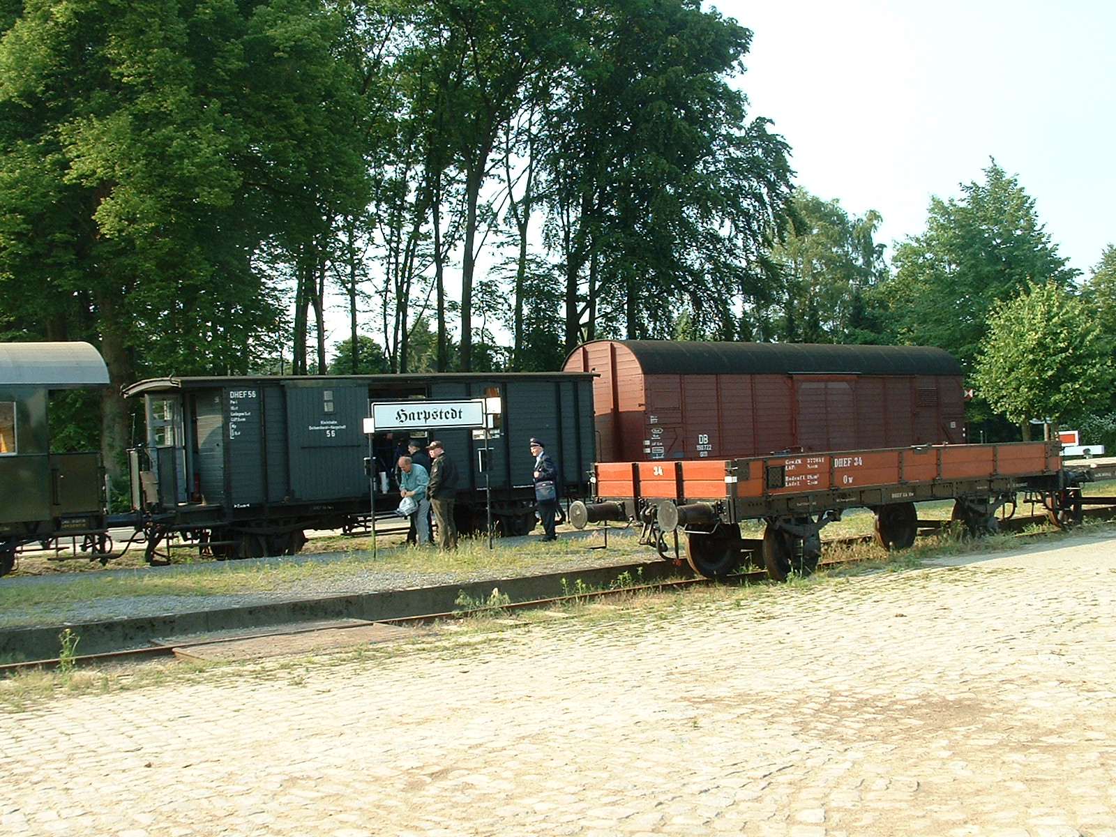 Das Eisenbahnfreunde Dienstpersonal am Bahnhof Harpstedt