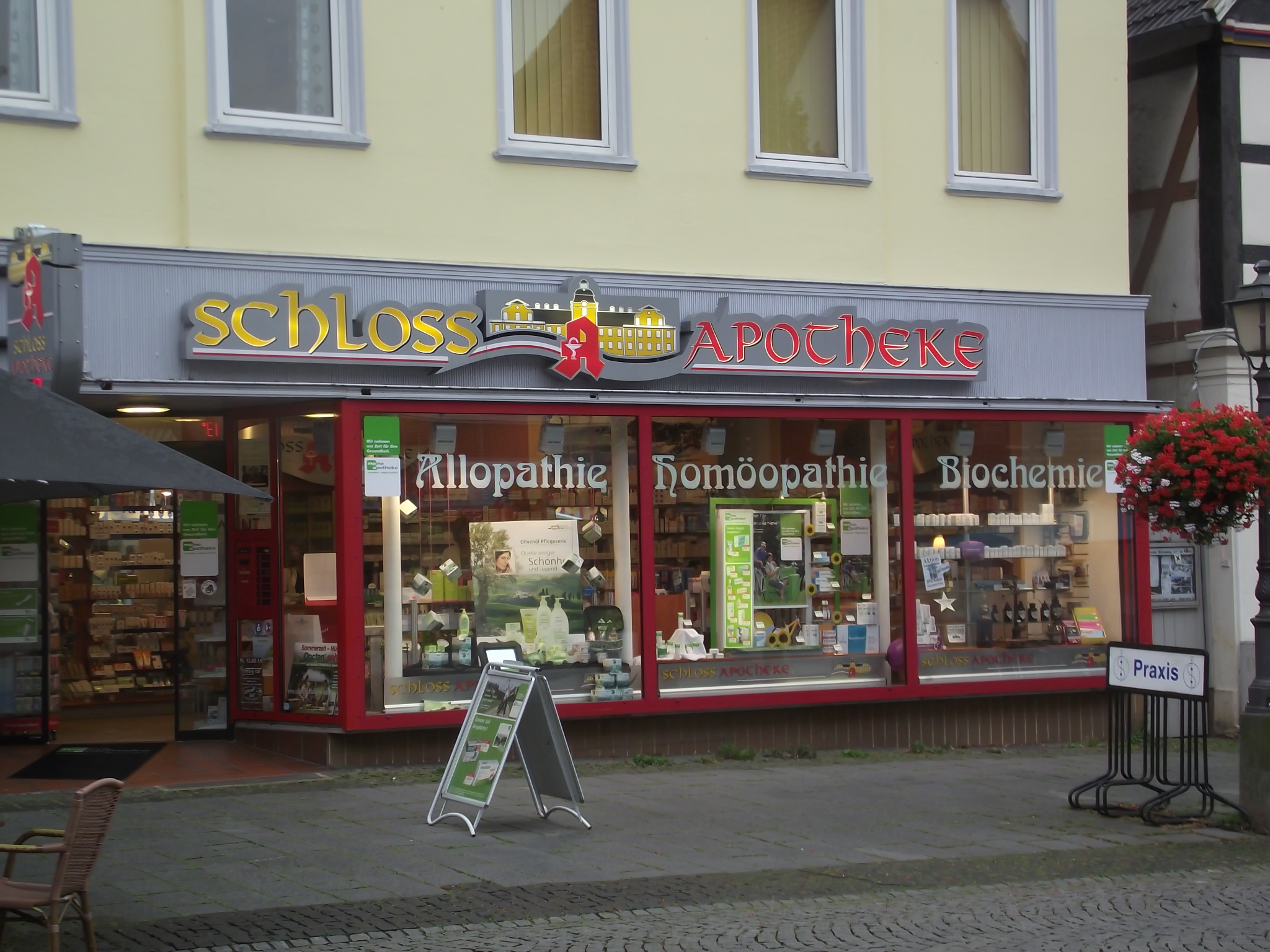 Schloss-Apotheke Frauenrath &amp; Schwarz  in Bückeburg