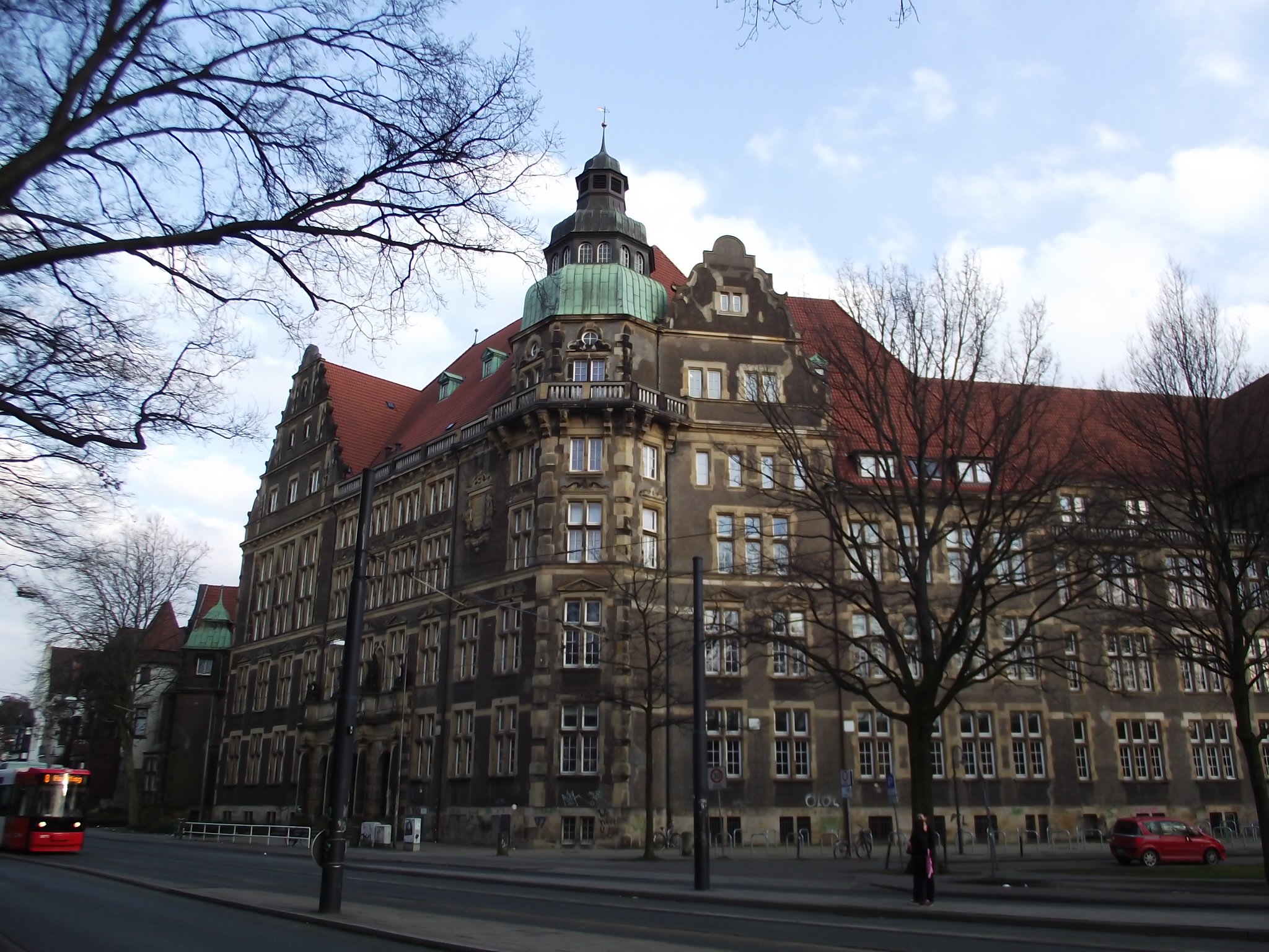 Gymnasium an der Hermann Böse Straße - Baujahr 1905