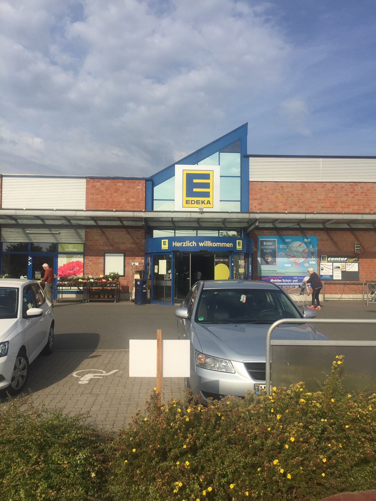 Bild 1 E-Center in Winsen (Aller)