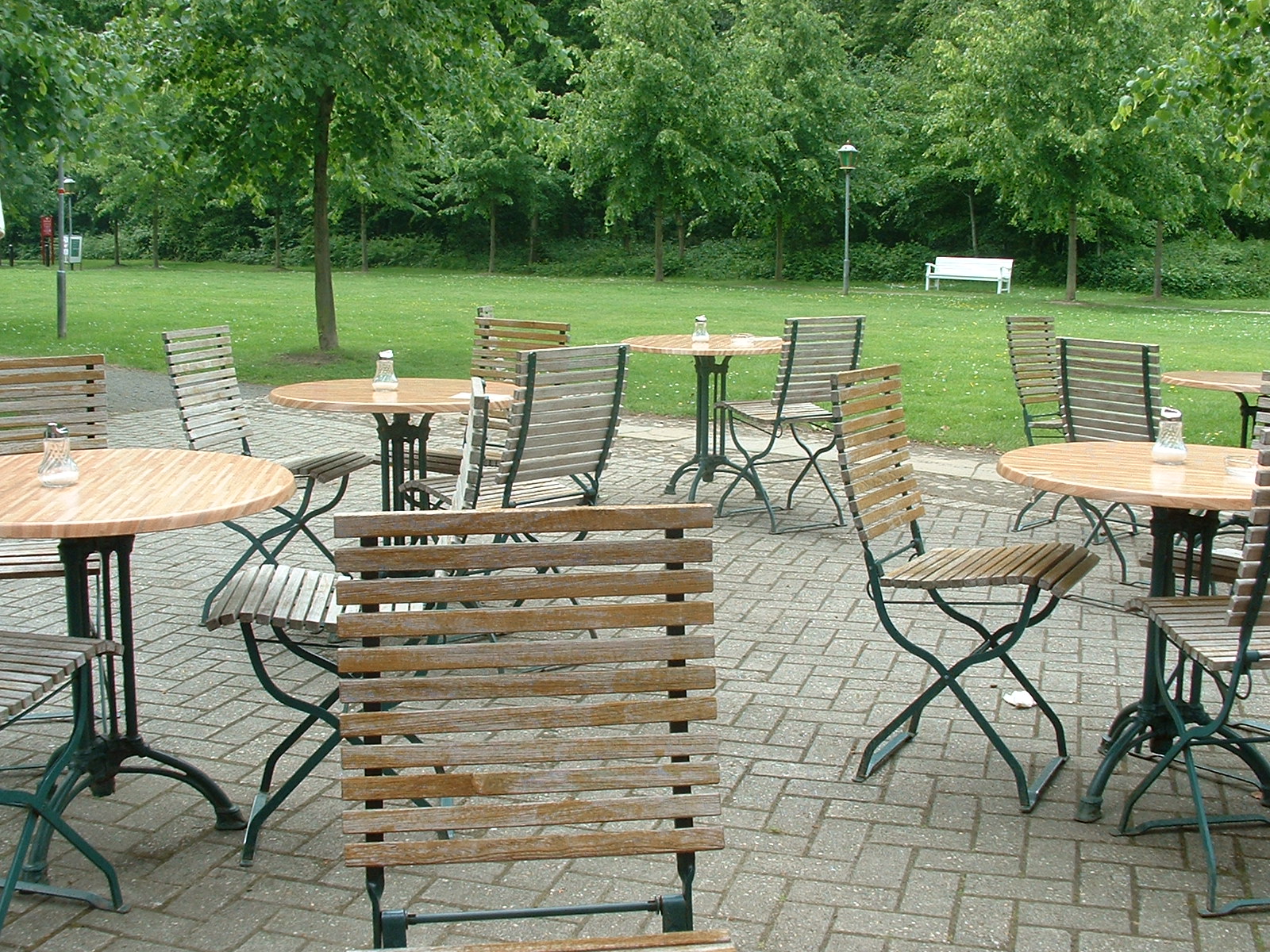 Biergarten vor dem Schlosskeller