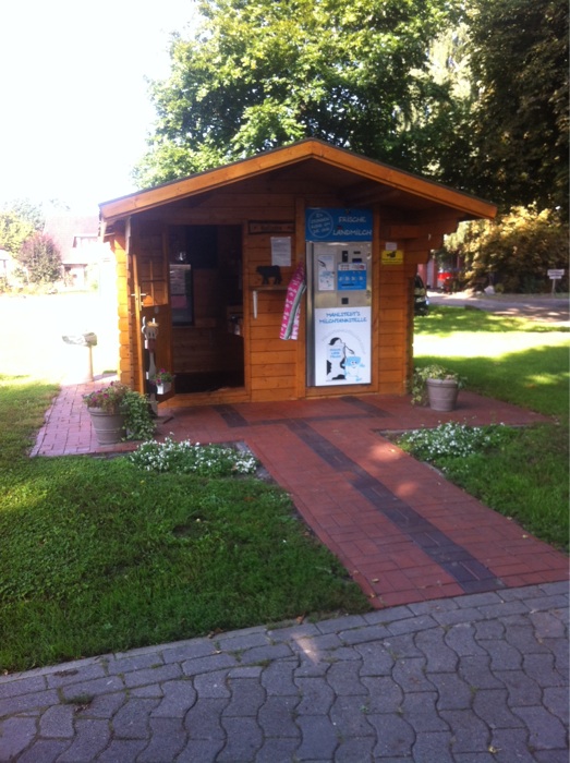 Bild 8 Mahlstedt's Milchtankstelle in Stuhr