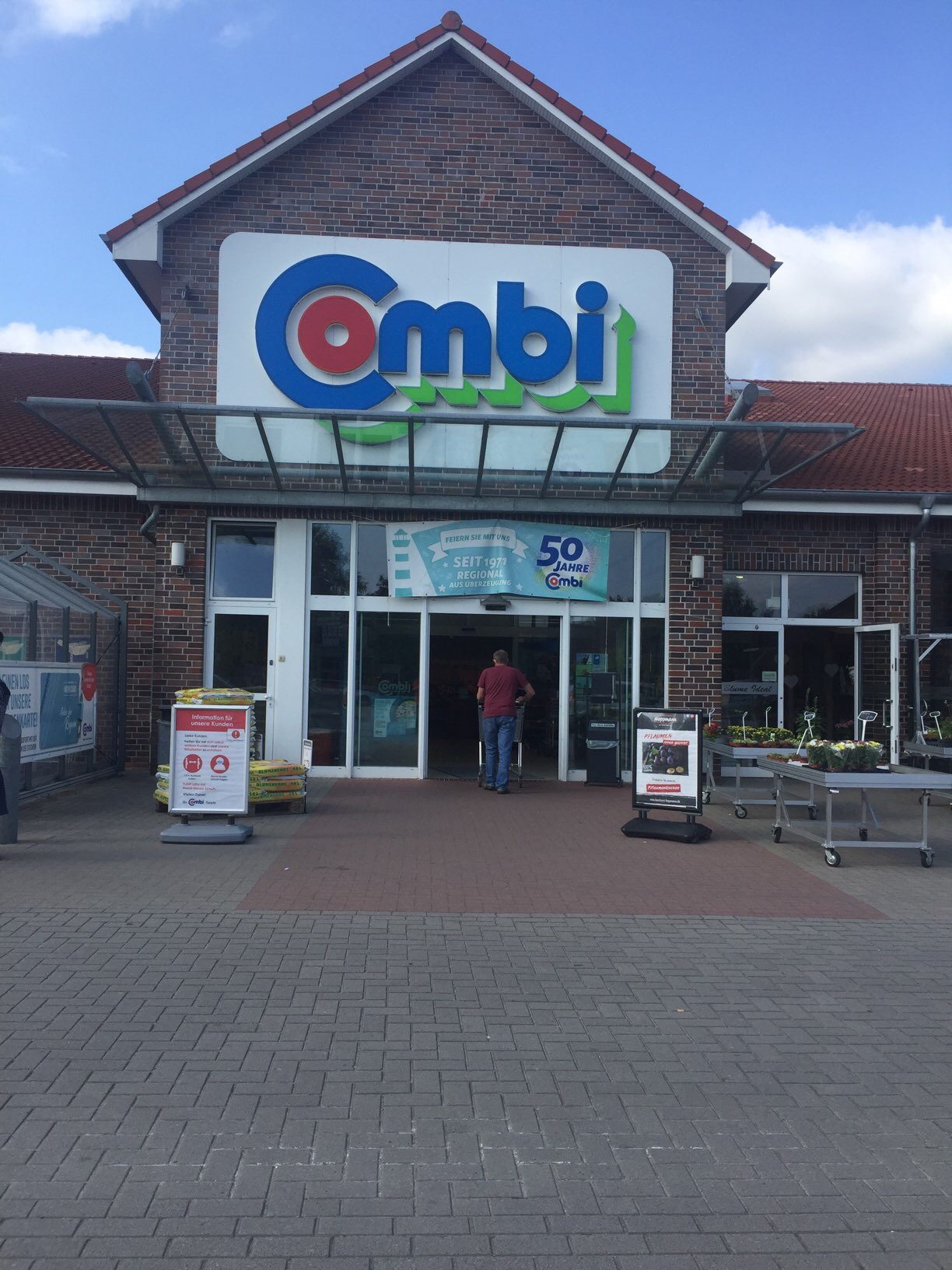 Bild 7 Combi- Verbrauchermarkt Einkaufsstätte GmbH & Co. KG in Friedeburg