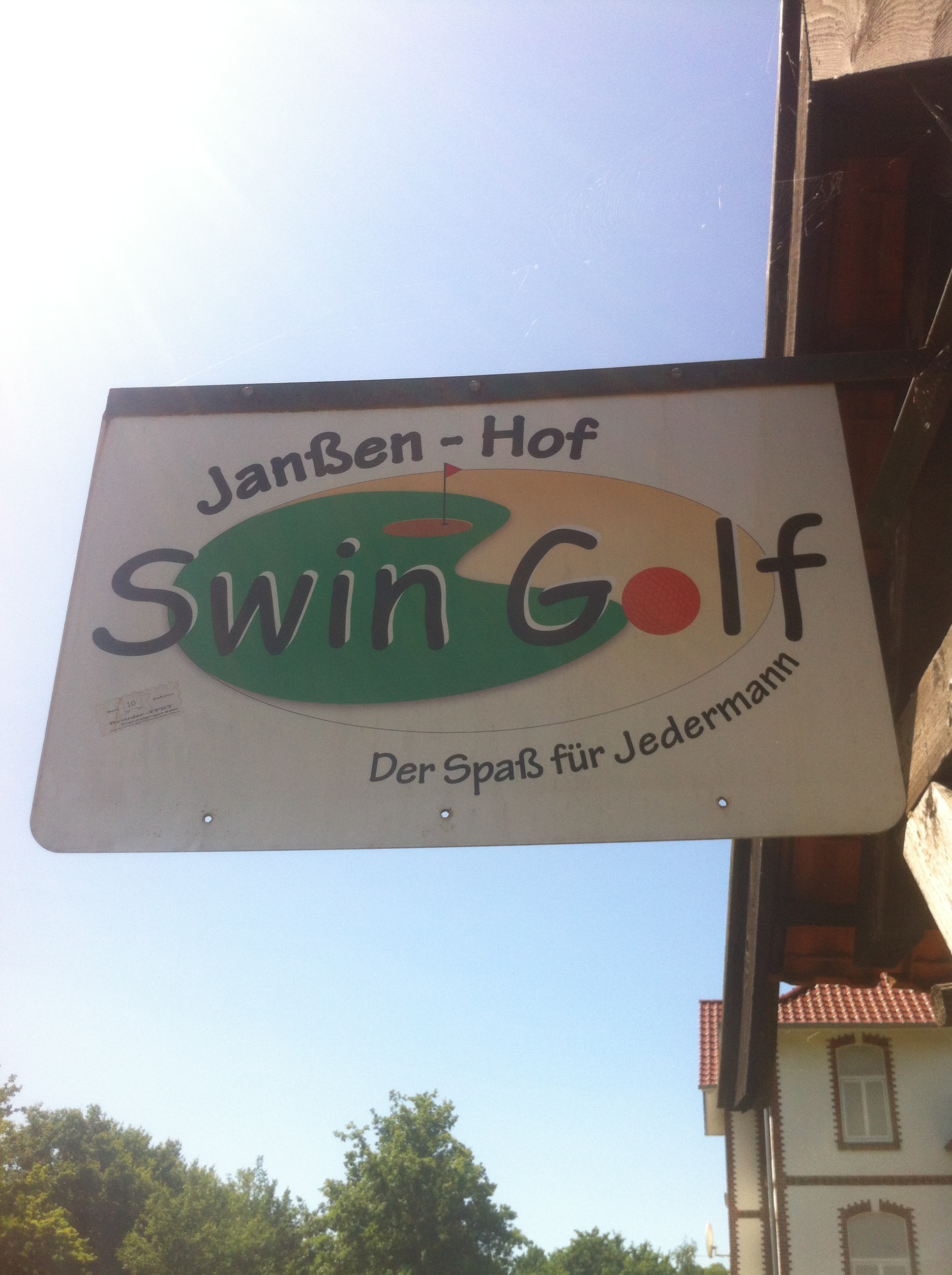 Hinweisschild Swin Golf Anlage am Jan&szlig;en-Hof