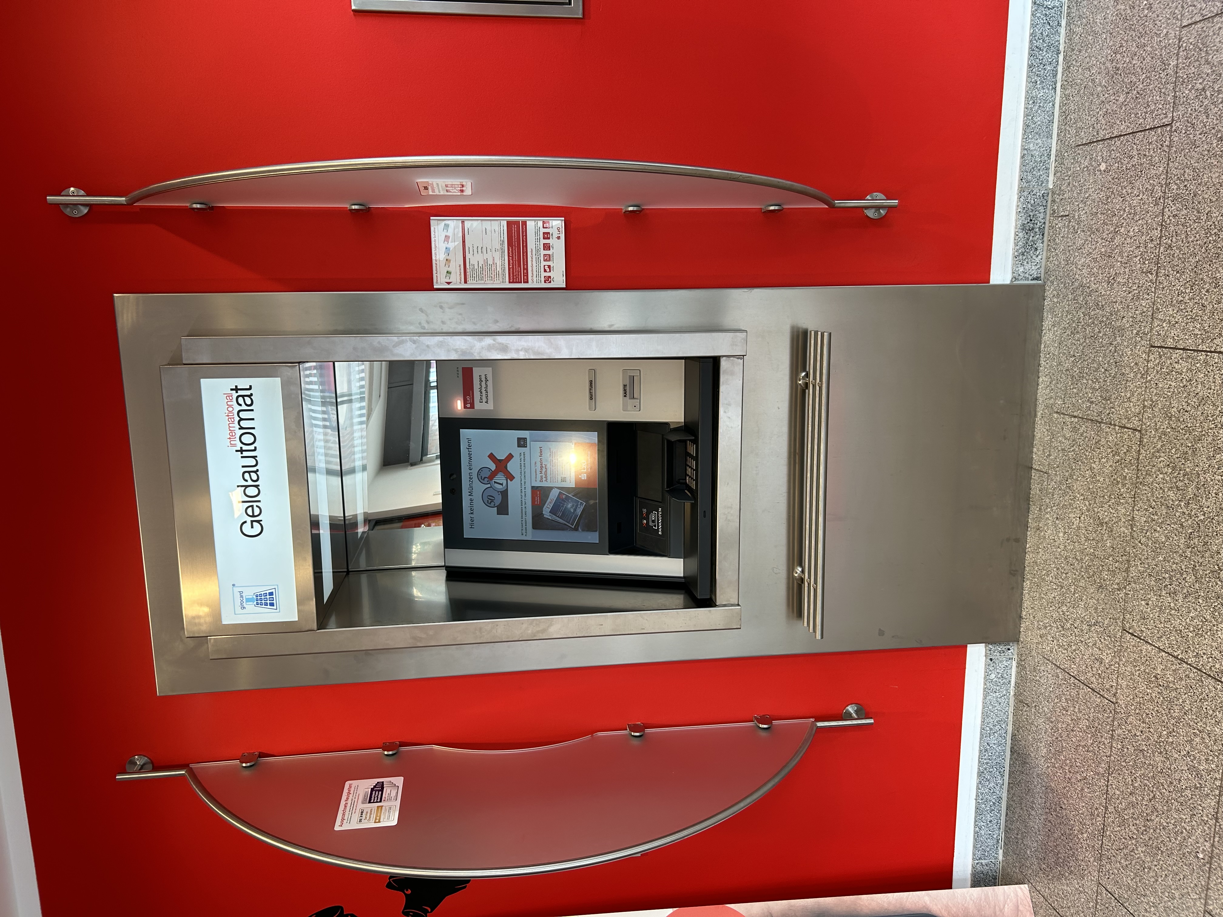 Bild 2 Landessparkasse zu Oldenburg Geldautomat in Hatten