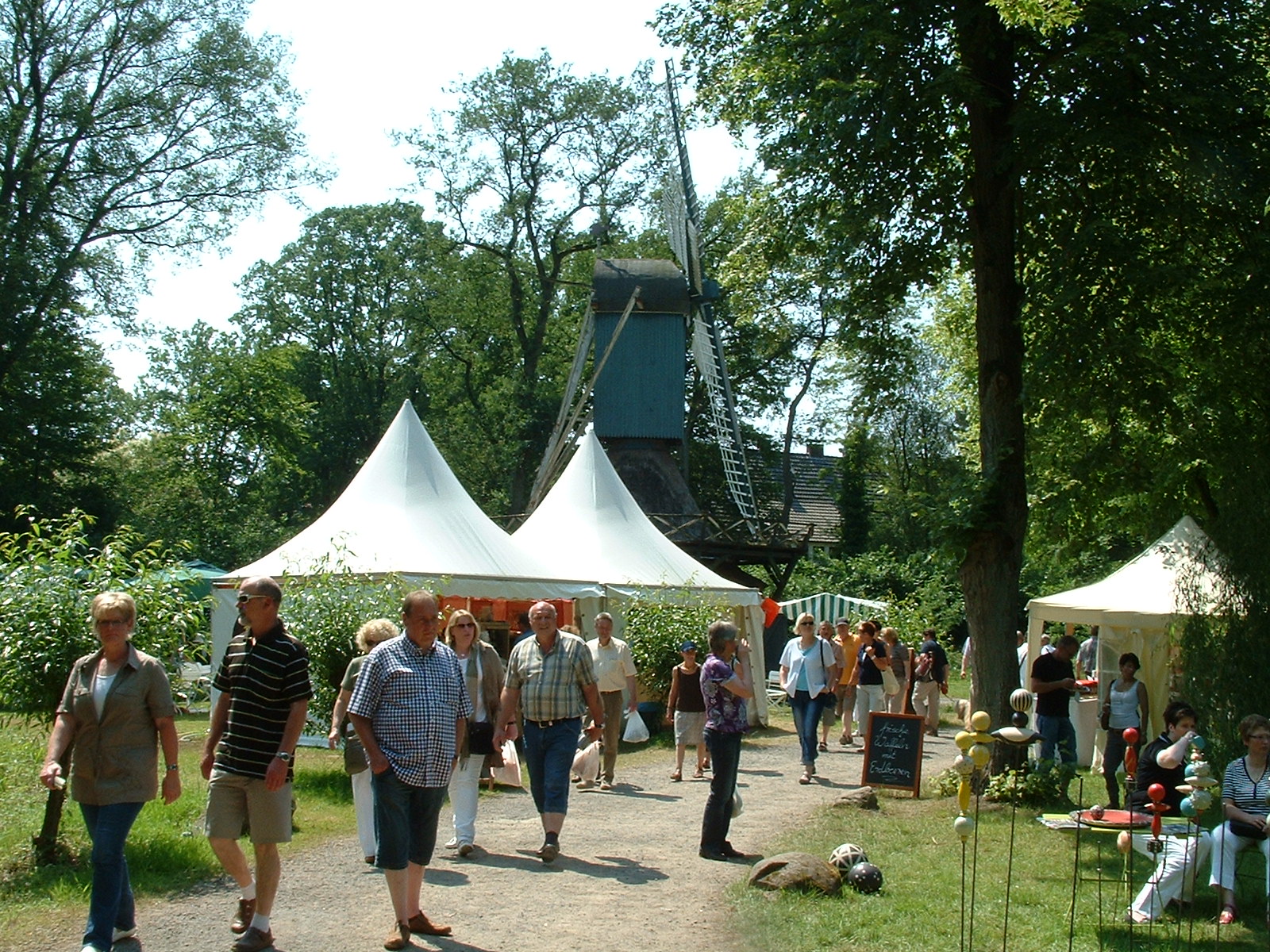 Museumsdorf Cloppenburg - Gartenpartie 5.6.2011 Kokerwindmühle