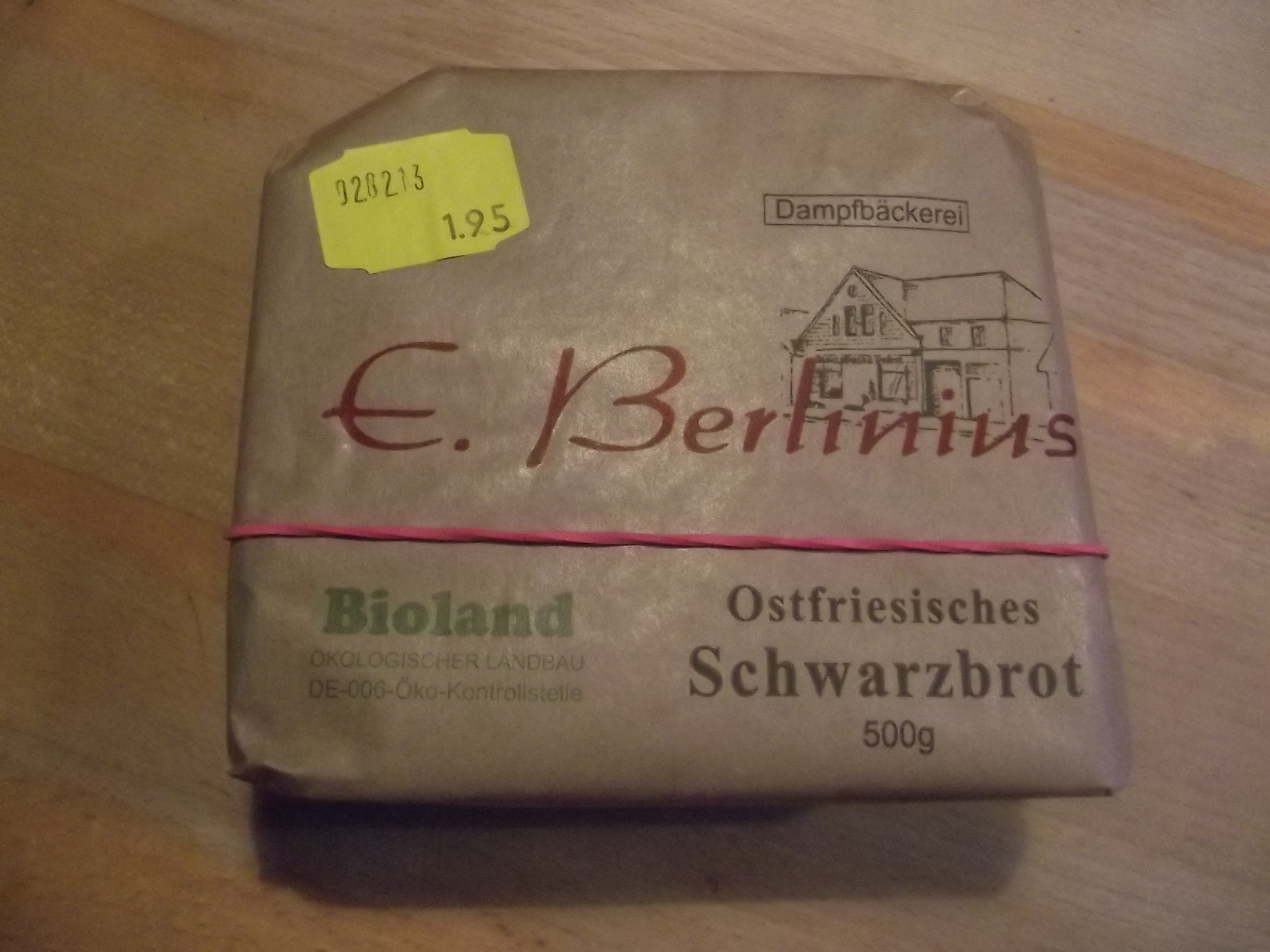 Ostfriesisches Schwarzbrot von der Bäckerei Berlinius - Augustfehn