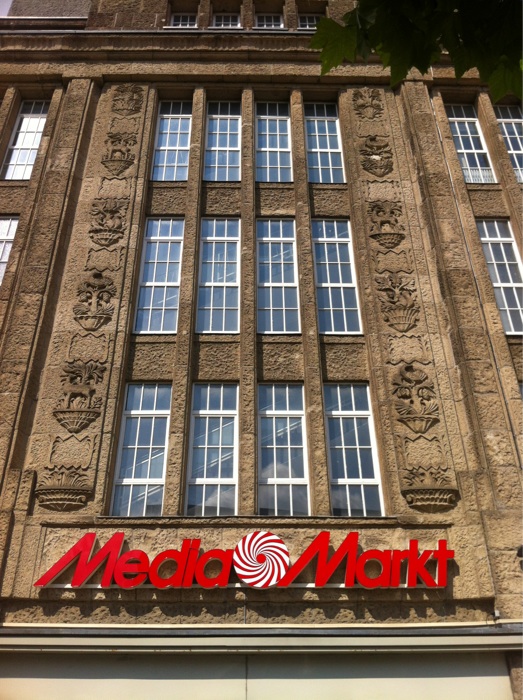 Bild 2 Handy-Reparatur im MediaMarkt Wilhelmshaven in Wilhelmshaven