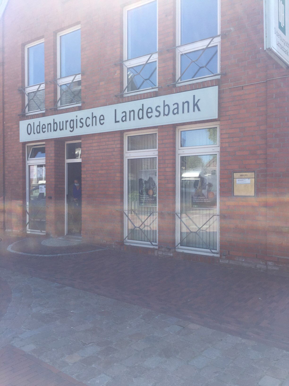 Bild 2 Oldenburgische Landesbank AG Filiale Pewsum in Krummhörn