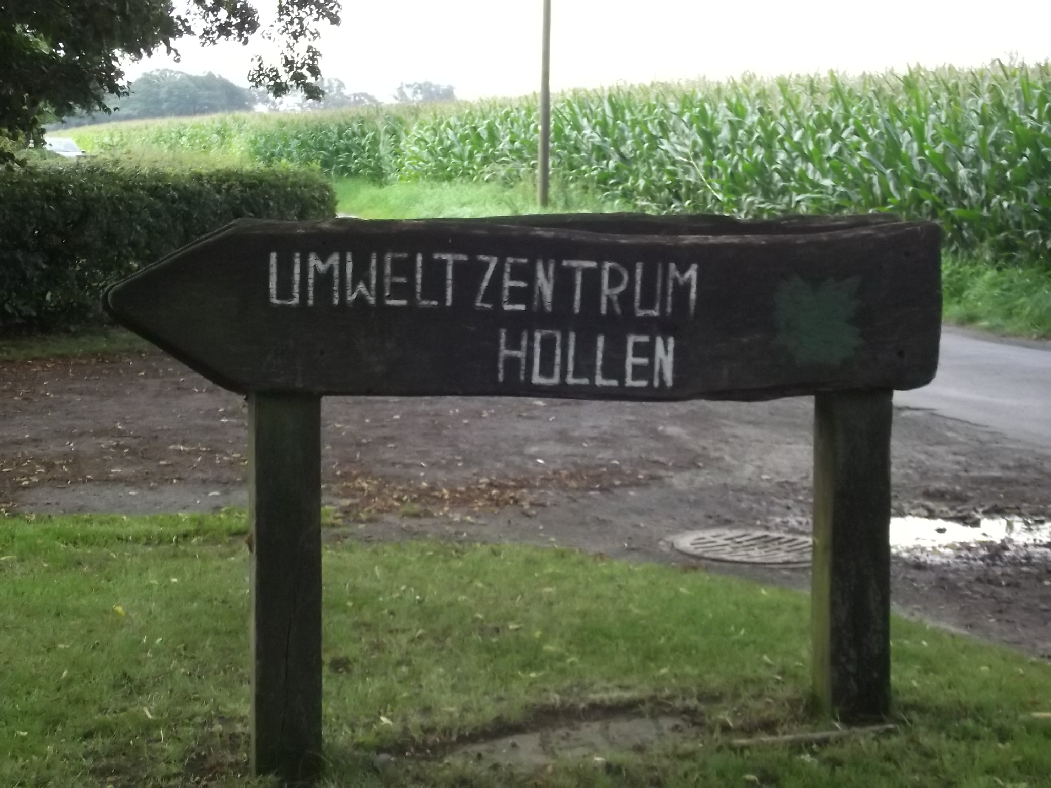 Umweltzentrum Hollen an einem beliebten Rad- und PKW Schleichweg von Grüppenbühren nach Stenum