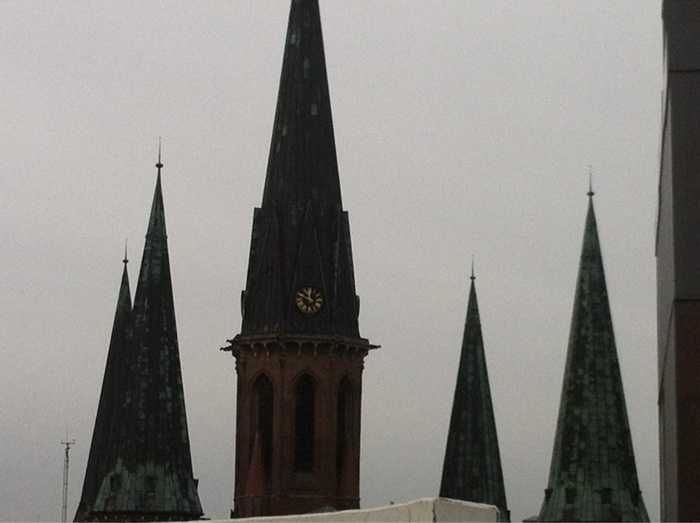 Blick vom Parkhaus Schlossh&ouml;fe auf die Lambertikirche in Oldenburg