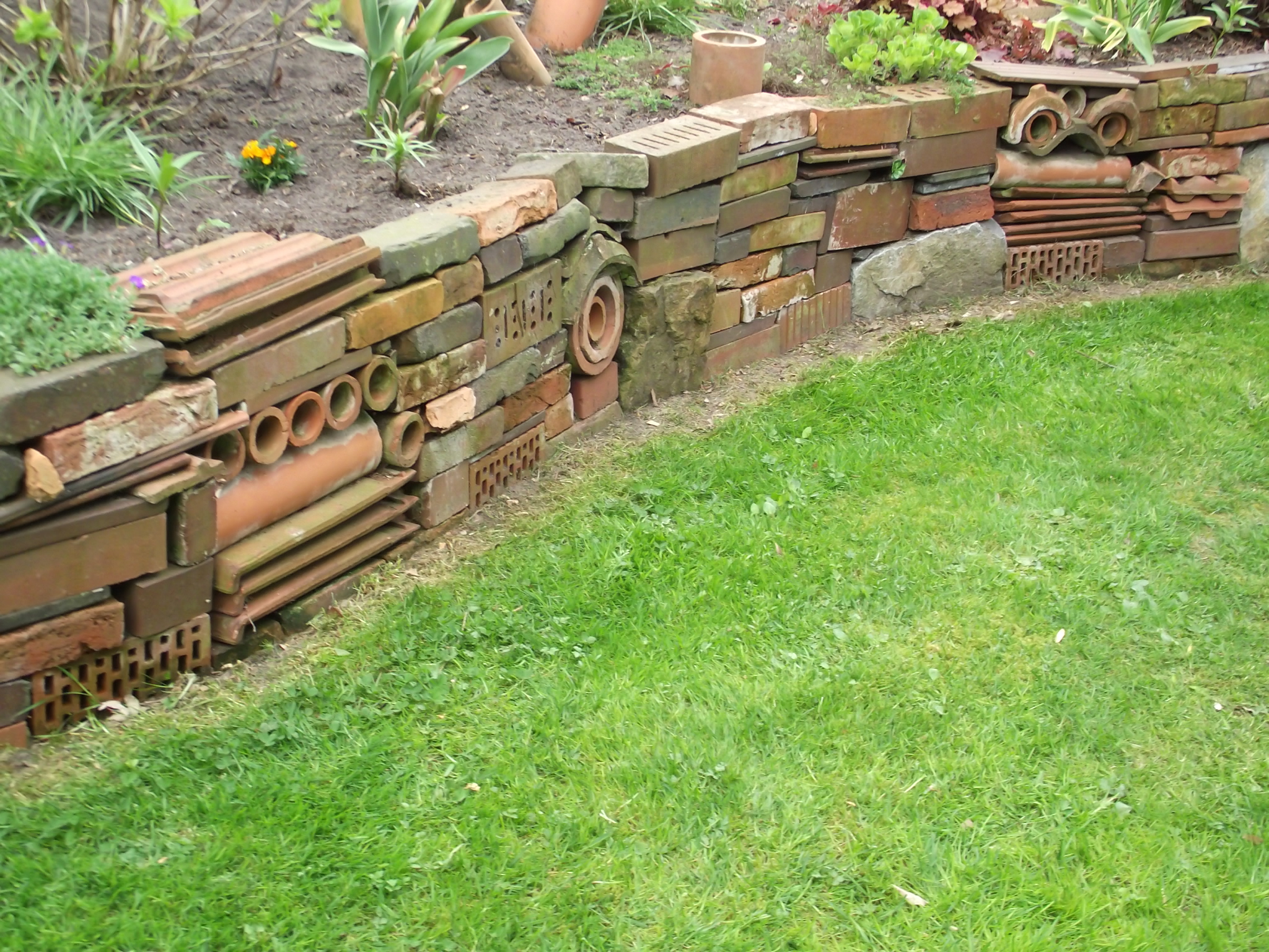 Dötlinger Gartenkultour 2012 - Stein- und Wassergarten Familie Krüger - die Mischung macht es aus