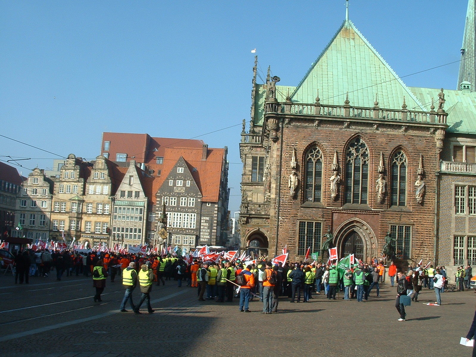 Rathaus - Ratskeller Bremen verdi Demo 3.3.2011 Im Hintergrund der Roland