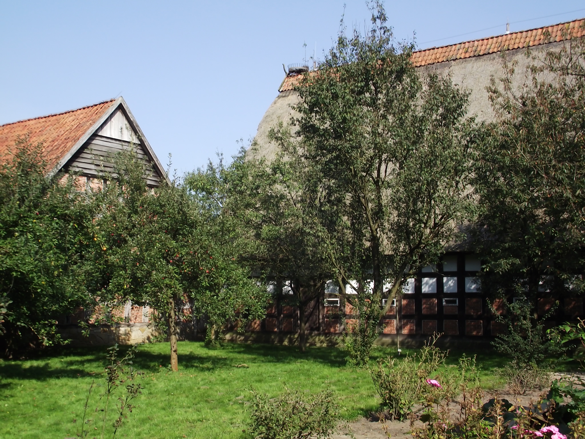 Museumsdorf Cloppenburg - &quot;Genuss im Nordwesten&quot; am 25.9.2011 - Im Garten der Hofanlage Wehlburg