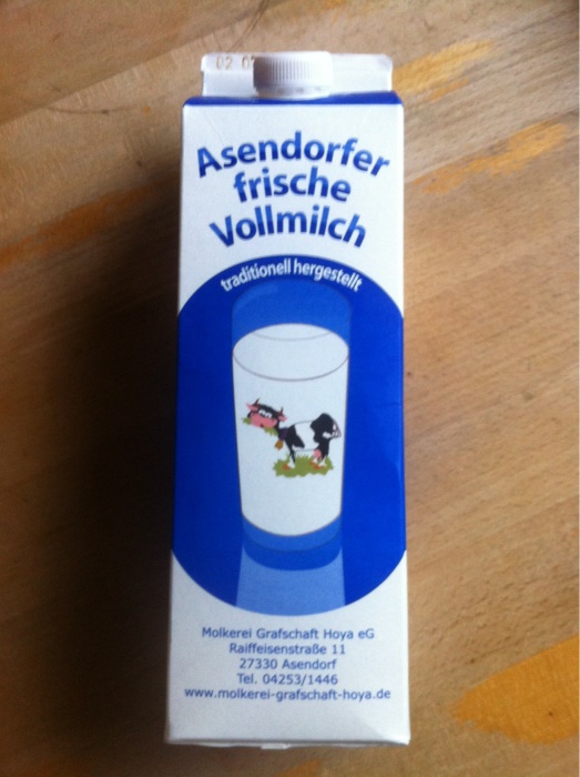 Asendorfer frische Vollmilch, nicht homogenisiert, traditionell hergestellt.