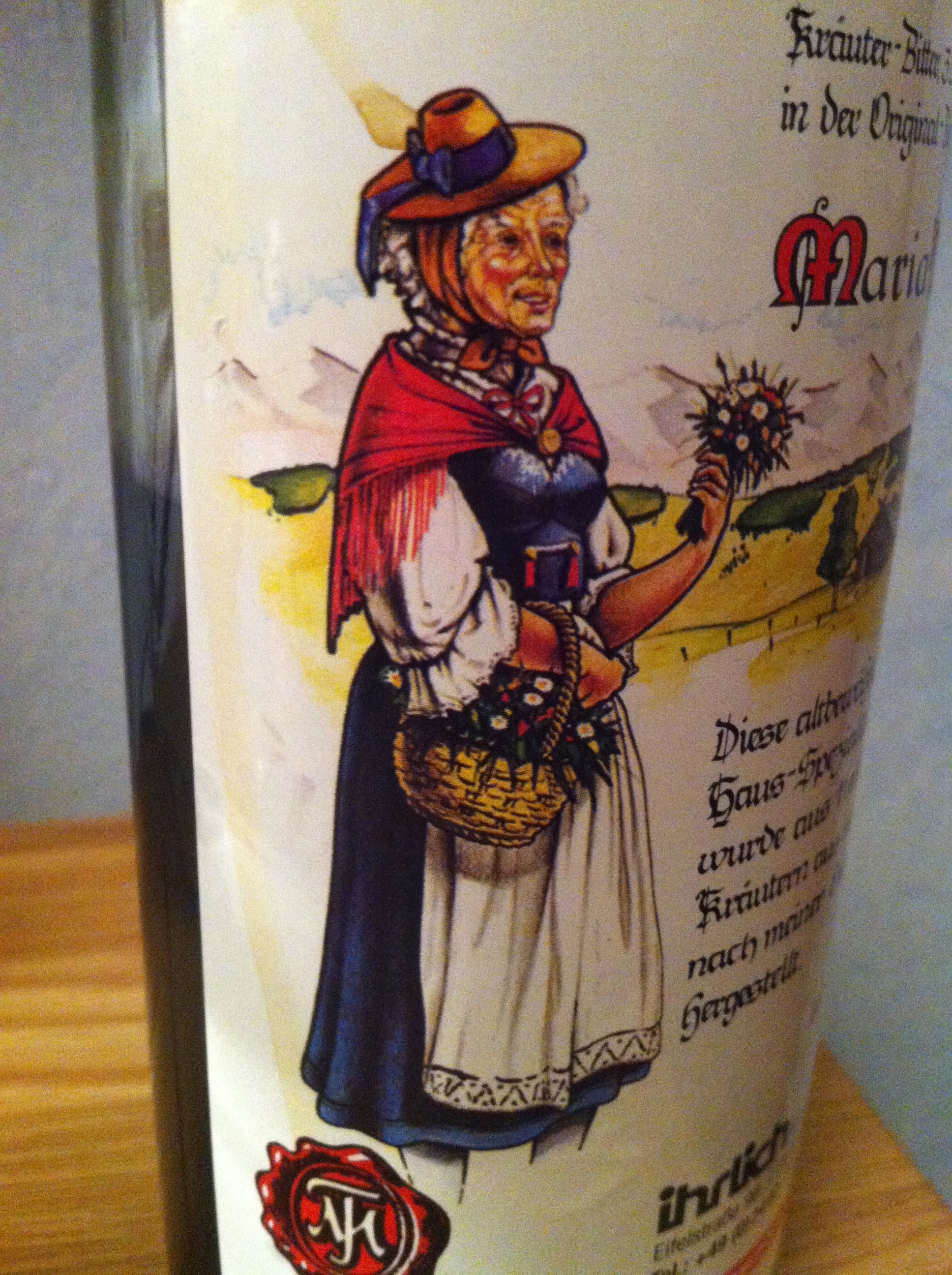 Maria Treben - Abbildung auf der Flasche