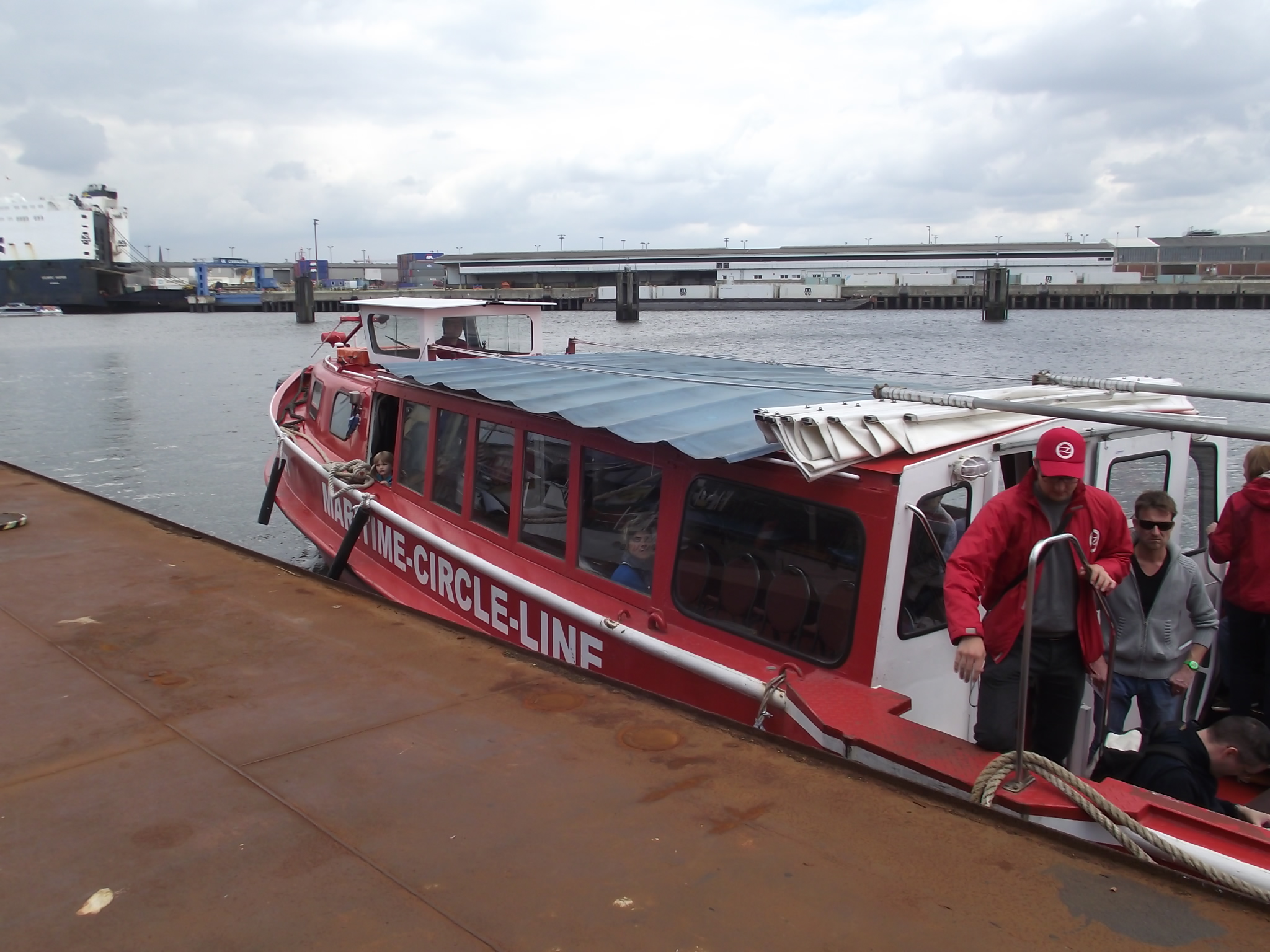 Maritime Circle Line - eine lustige Seefahrt in Hamburg