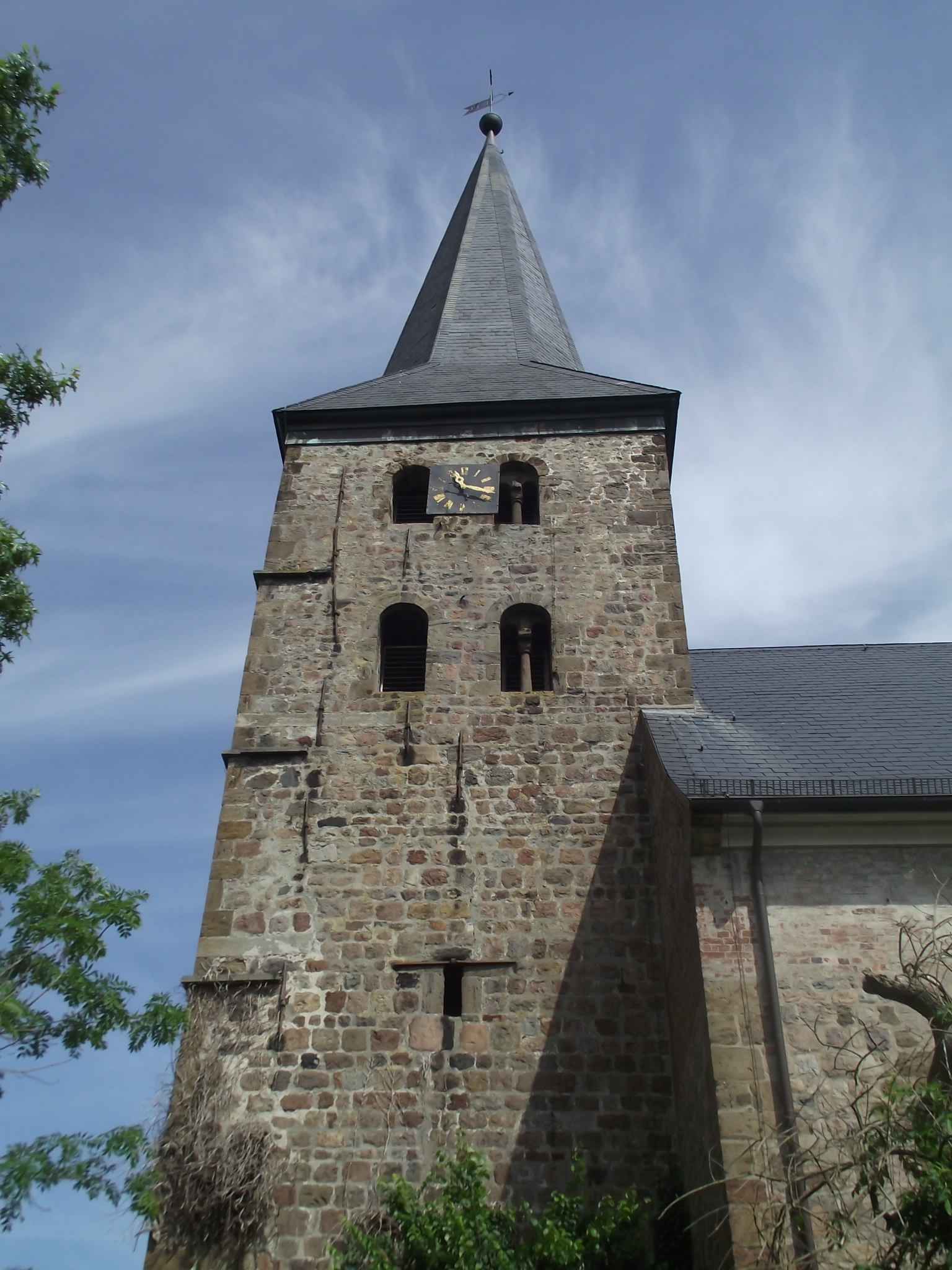 Schöner alter Turm an der Evangelische St. Martini Kirche in Lesum