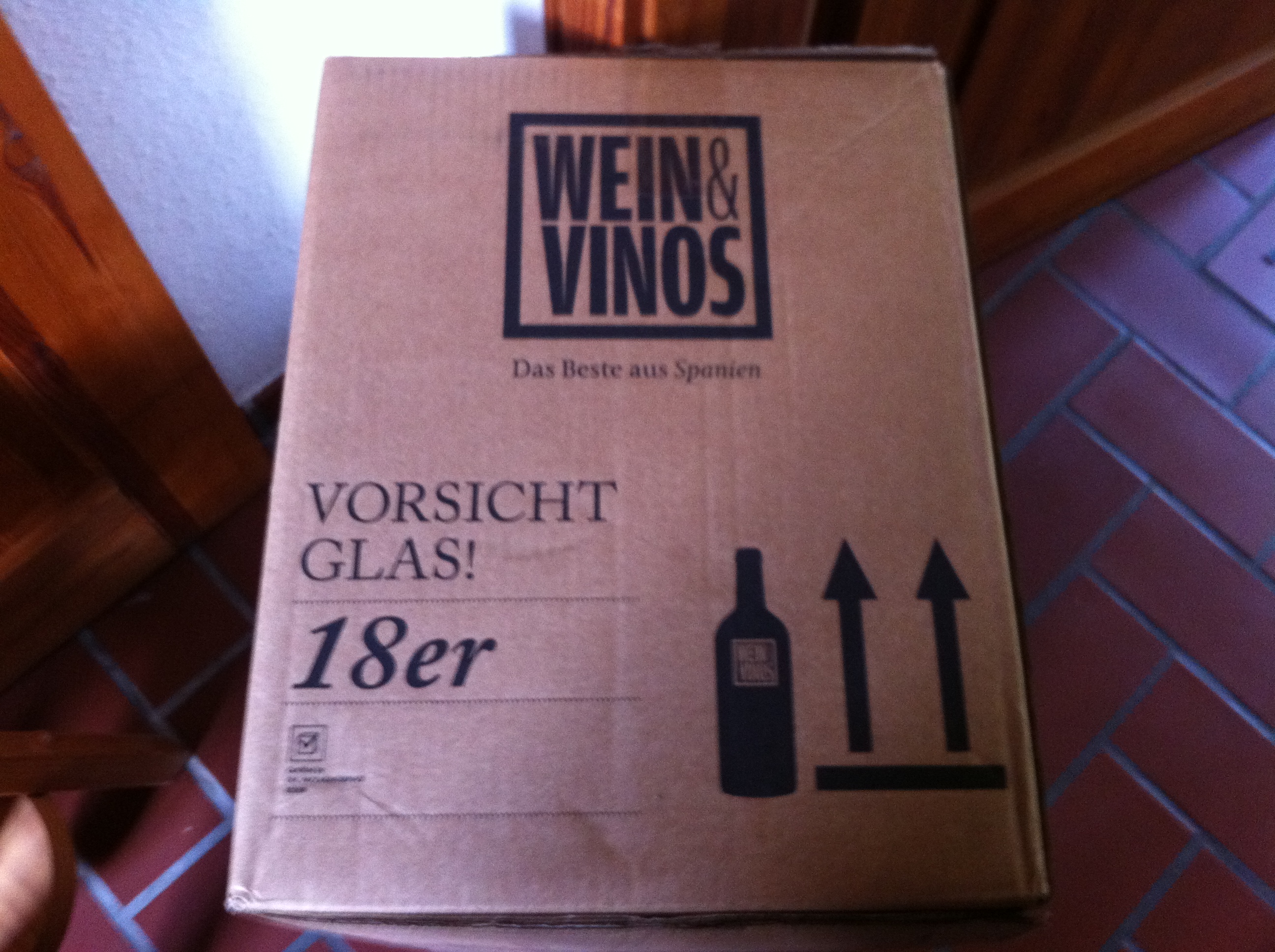 Versandkarton von Wein &amp; Vinos - Platz f&uuml;r 18 Flaschen - Gewicht 27 kg !!!