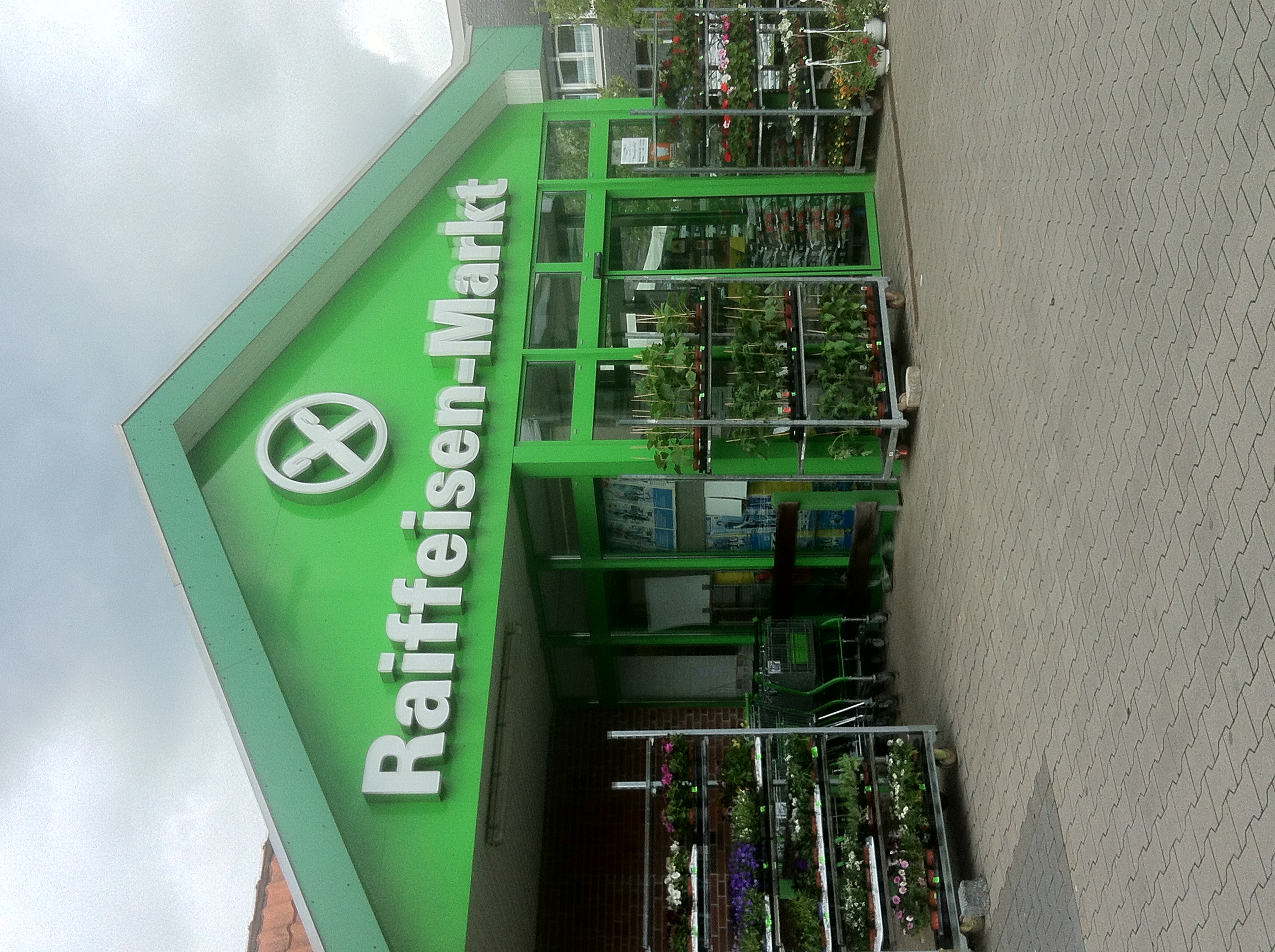 Bild 2 Raiffeisen WarengenossenschaftAmmerland-OstFriesland eG in Wiefelstede