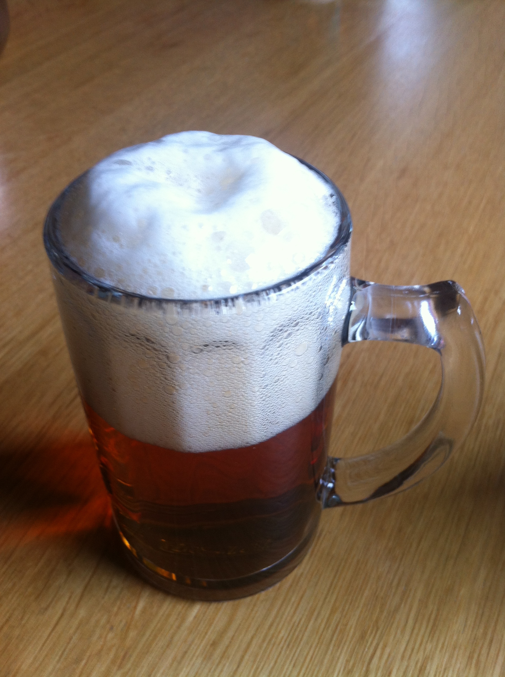 Und so sieht es im Glas aus - Bier aus der Weißenoher Klosterbrauerei