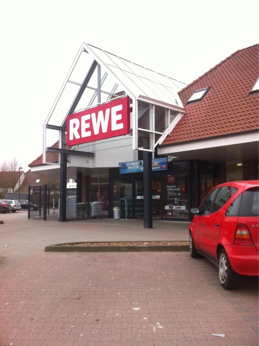 Bild 3 REWE in Zetel