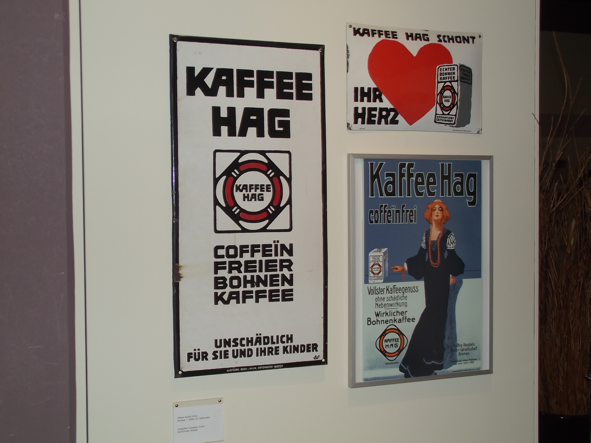 Museumsdorf Cloppenburg - Im Eingangsgebäude aktuelle Sonderausstellung Thema Bremen - Kaffee HAG