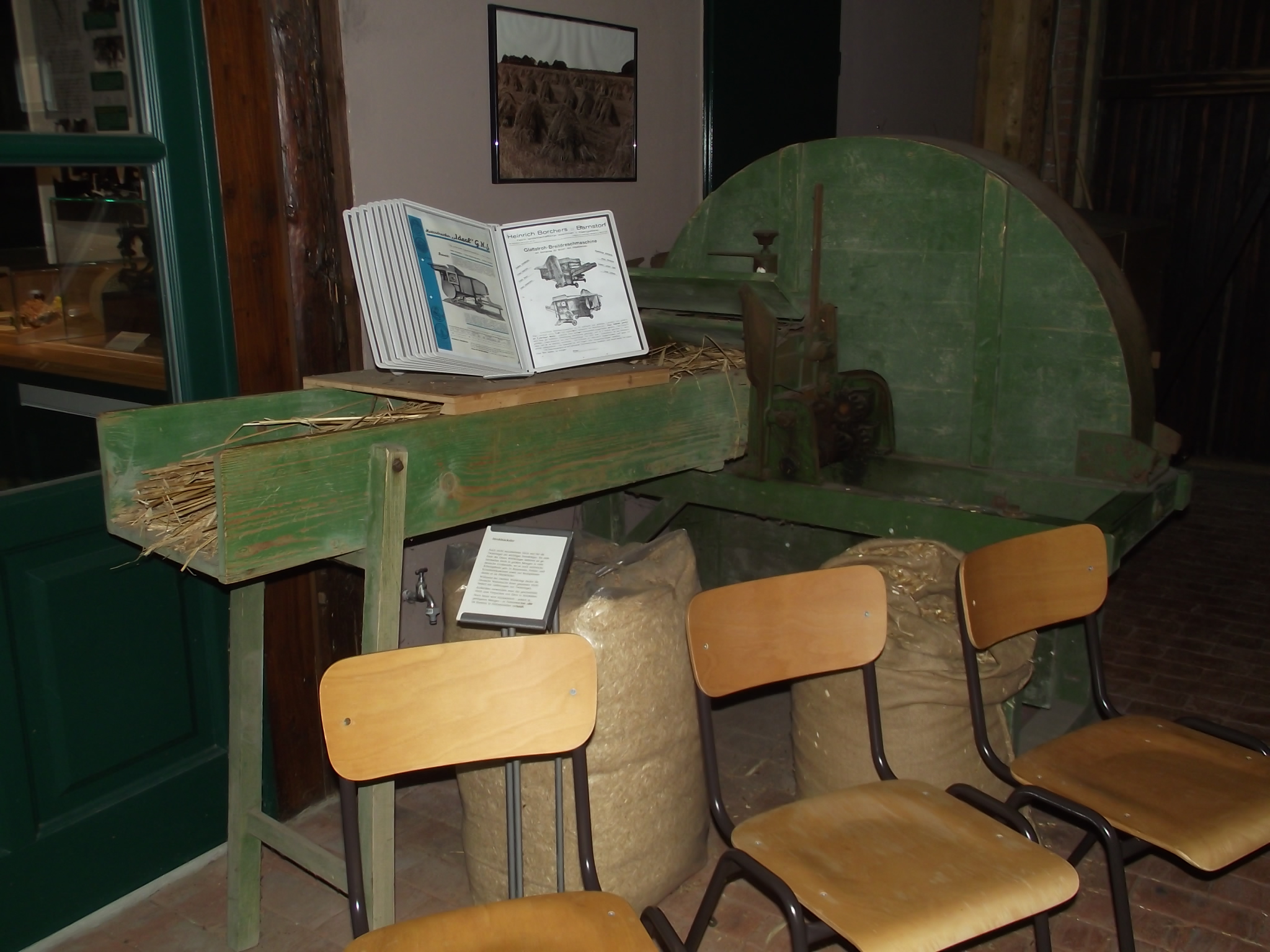 Im Museum der Strohverarbeitung in Twistringen
