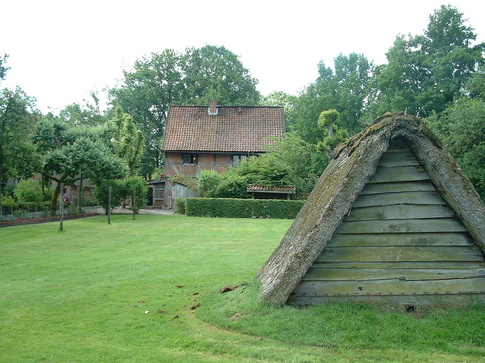 Museum Ammerländer Bauernhaus in Bad Zwischenahn - Blick auf den Spieker von hinten