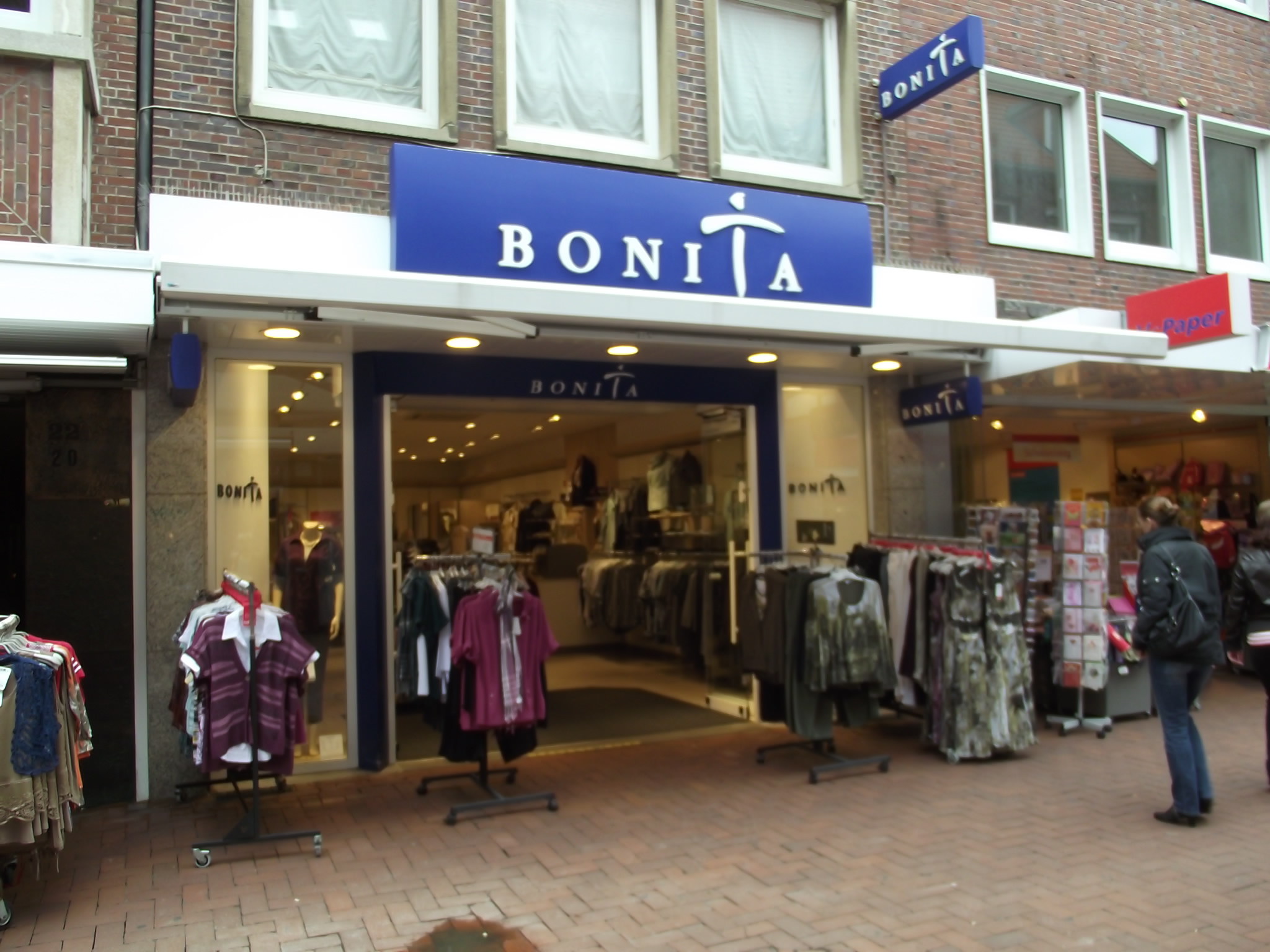 Bonita GmbH &amp; Co. KG Damenmodegeschäft in Emden