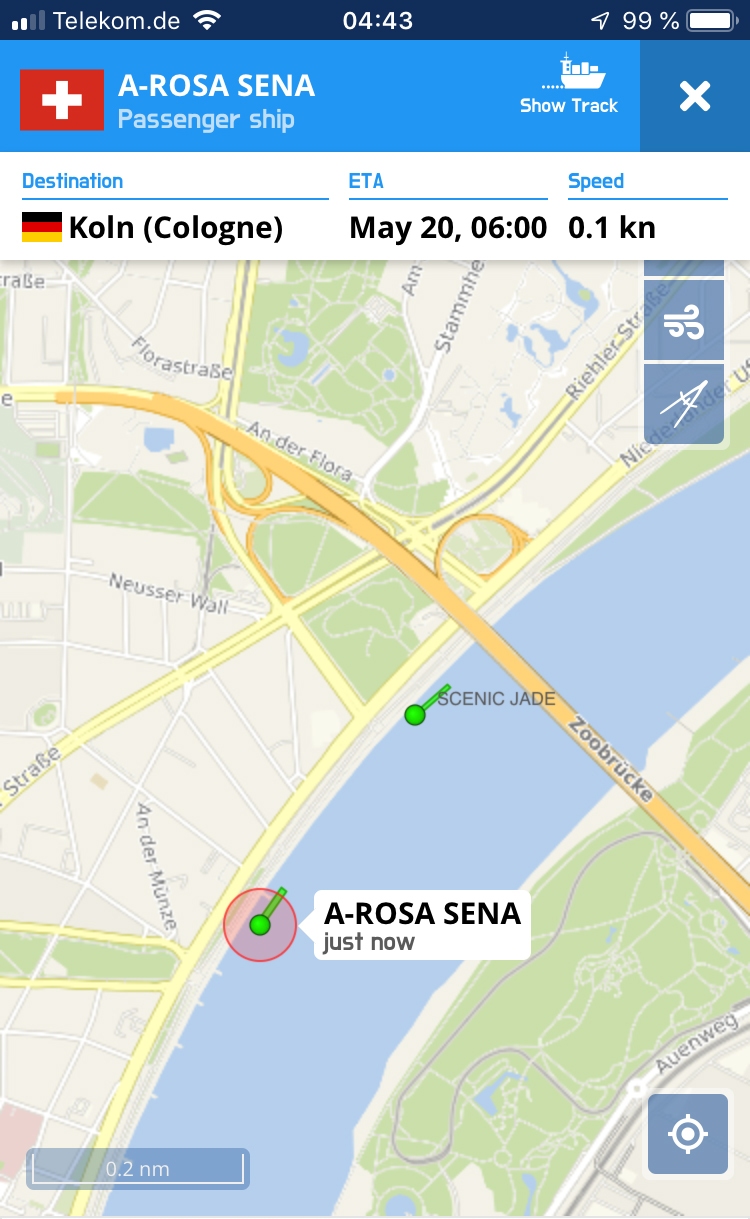 Die A-ROSA SANA in Köln am Anleger auf dem Rhein