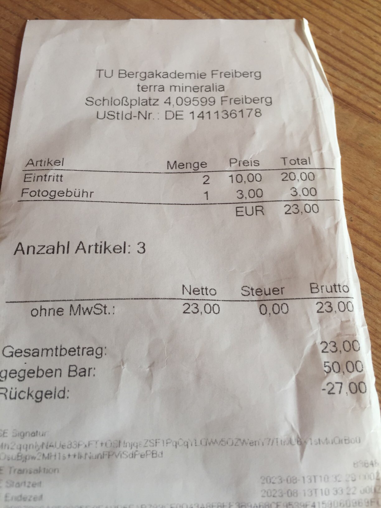 Fotogebühr 3€ extra