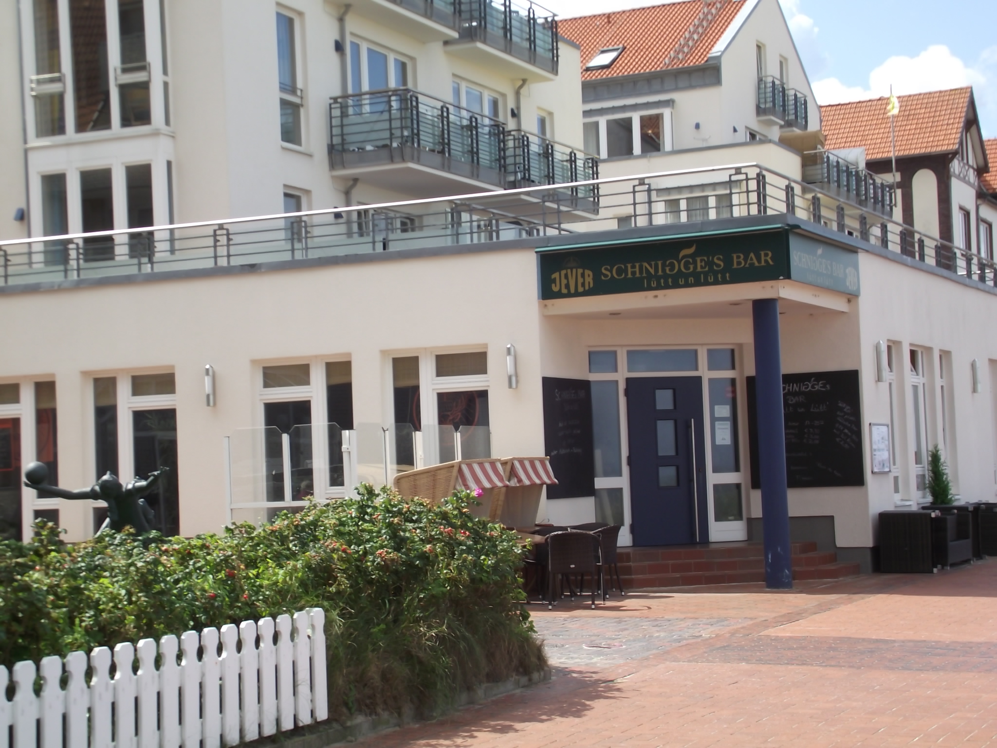 Kaiserhof Wangerooge - mit der Bar an der Ecke